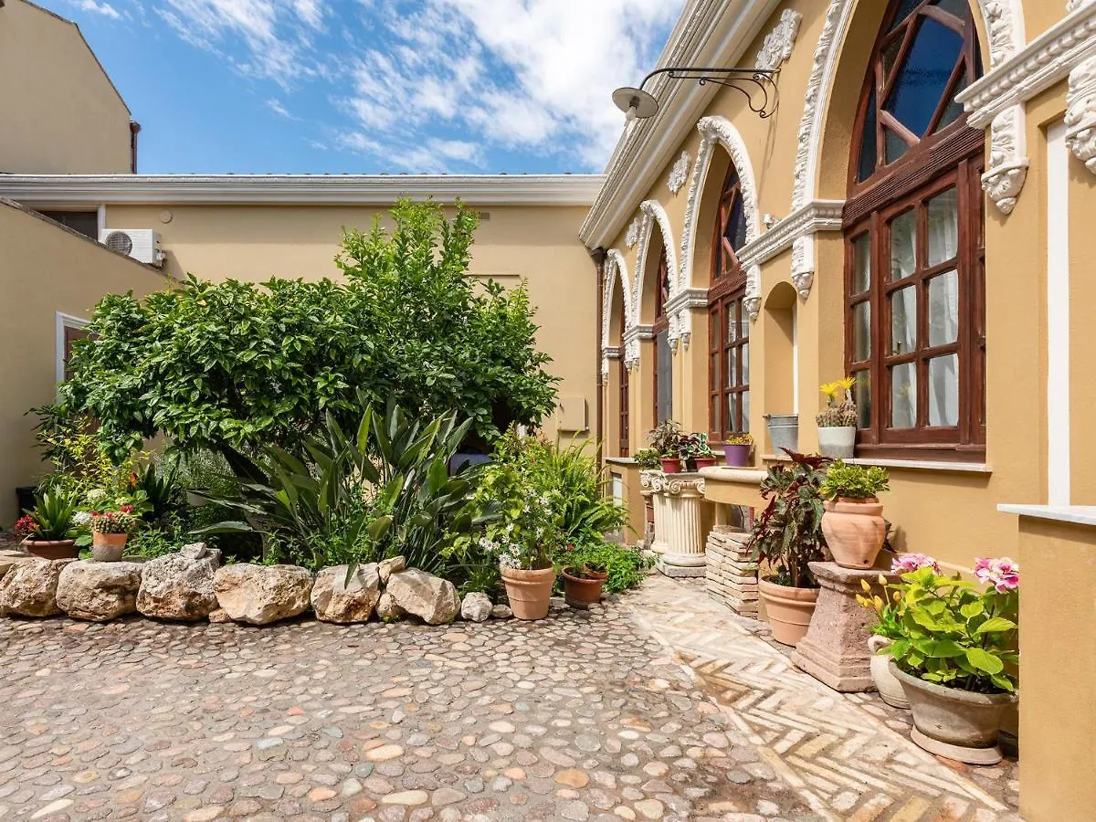 Guest house La Torretta Domus Hotel Quartu Sant'Elena Italy
